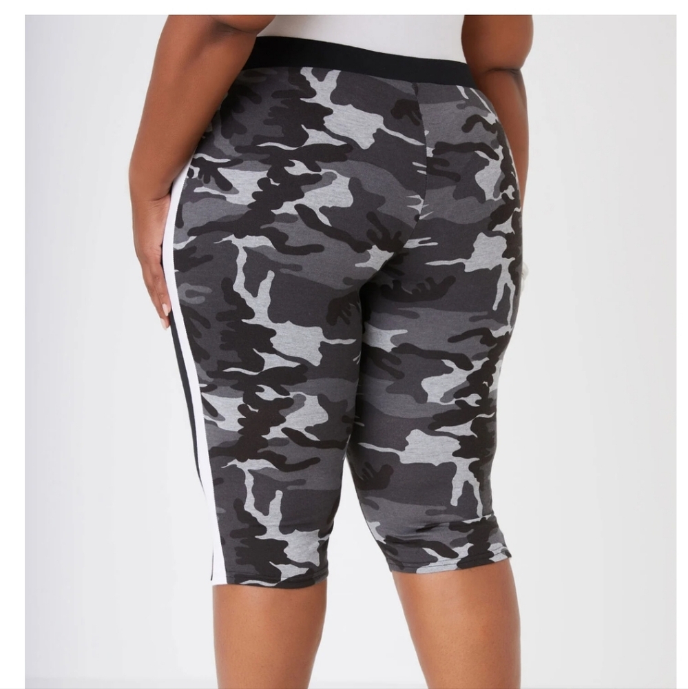 Camo Striped Capris - Picture 2 of 4